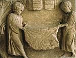 deux enfant pliant un e piece de drap - Treves.jpg deux enfant pliant un e piece de drap - Treves.jpg